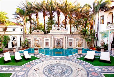 la mansion de versace